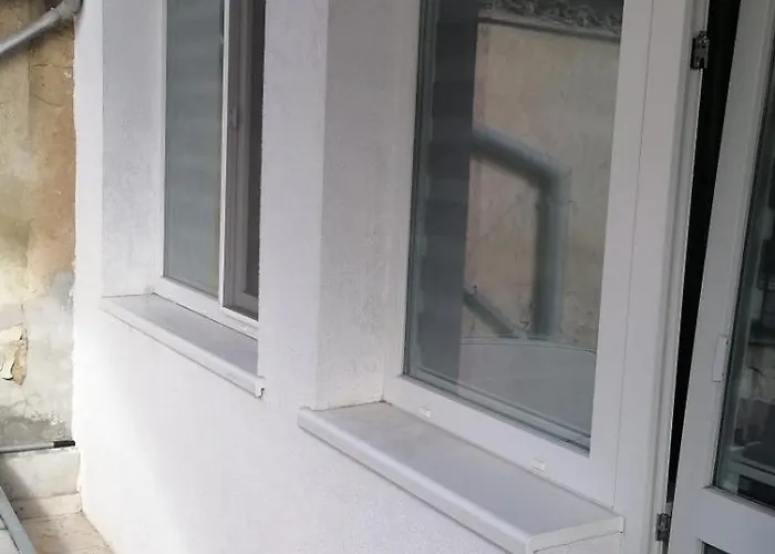 Апартаменти войвода Варна